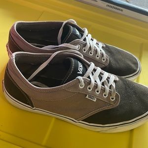 VANS SIZE 11 MENS BLACK AND TAN